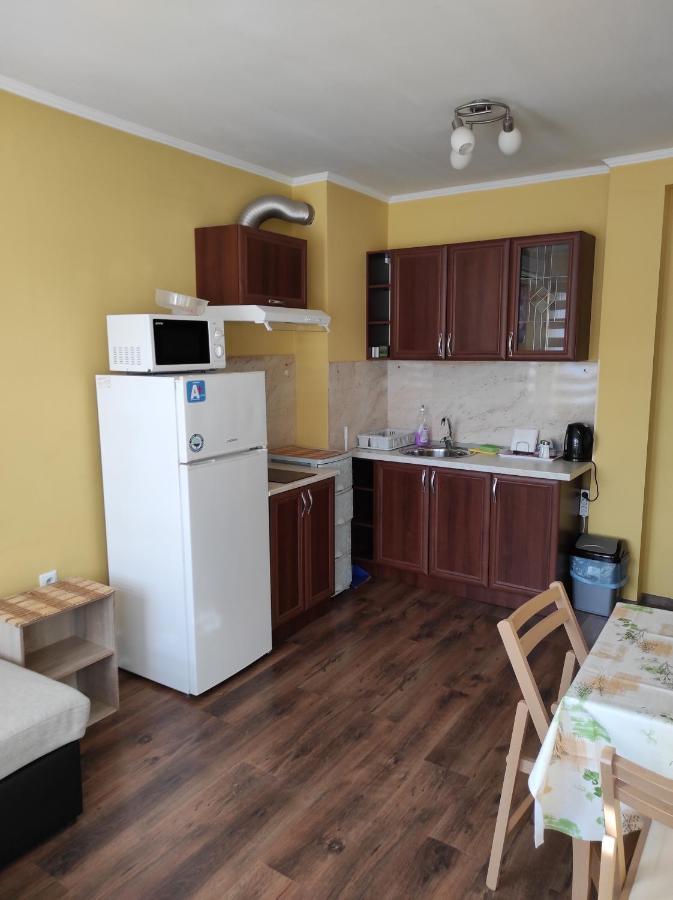 Апартамент Наталия Apartment Бургас Екстериор снимка