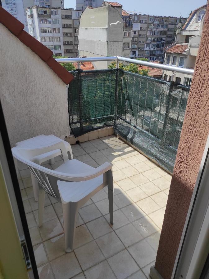 Апартамент Наталия Apartment Бургас Екстериор снимка